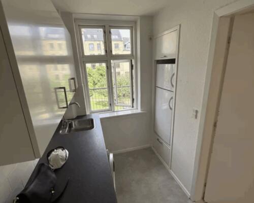 Skøn 2-værelses lejlighed i Reberbansgade