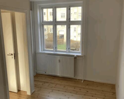 Skøn 2-værelses lejlighed i Reberbansgade