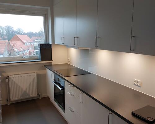 Sjælendt udbudt & nyistandsat 3 værelses bolig centralt i Hillerød