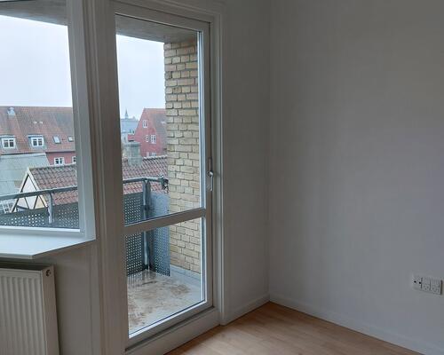 Sjælendt udbudt & nyistandsat 3 værelses bolig centralt i Hillerød