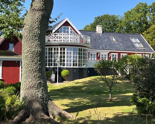 Unik bolig i 1. række i Hou med enestående flot udsigt til Tunø og Samsø.
