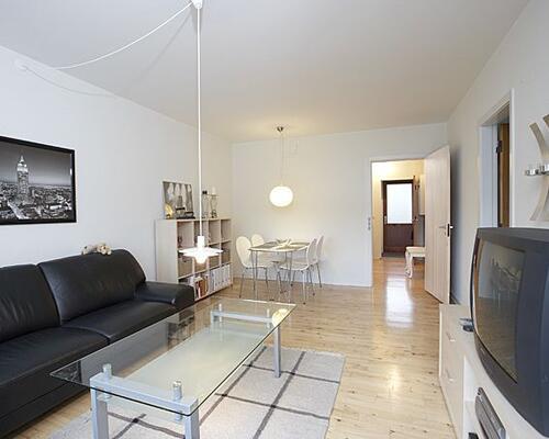 Dejlig, regulær lejlighed med billig husleje.