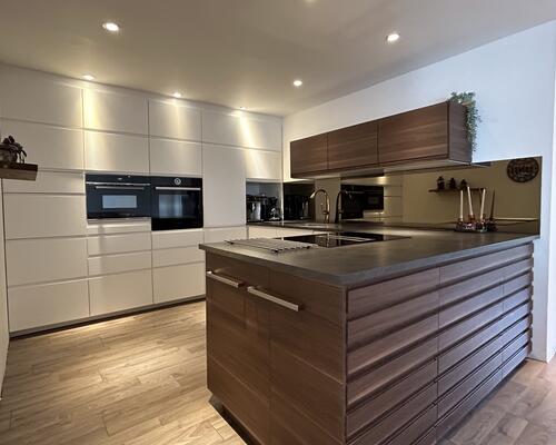 Fantastisk nyrenoveret rækkehus beliggende i Odense SØ