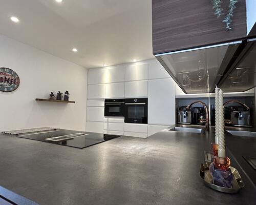 Fantastisk nyrenoveret rækkehus beliggende i Odense SØ