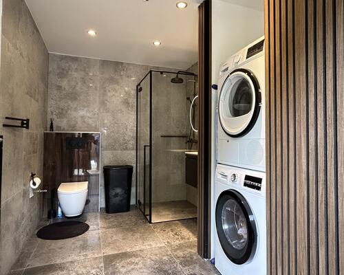 Fantastisk nyrenoveret rækkehus beliggende i Odense SØ