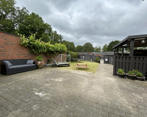 Fantastisk nyrenoveret rækkehus beliggende i Odense SØ