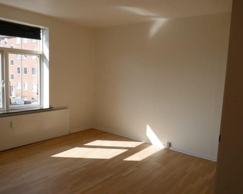 3-værelses lejlighed med altan i vestbyen