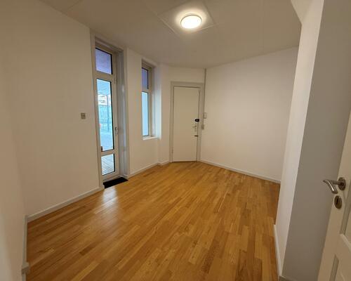 166 m² lækker lejlighed midt i gågagen med elevator og alten