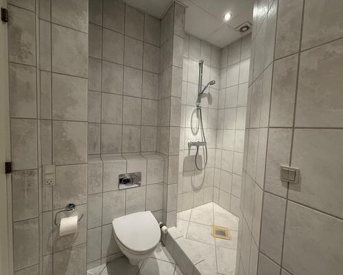 166 m² lækker lejlighed midt i gågagen med elevator og alten