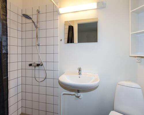 Skøn 3-værelses med altan samt 2 badeværelser