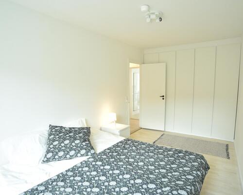 Lækker møbleret lejlighed med 3 soveværelser