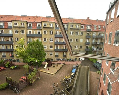 Lækker møbleret lejlighed med 3 soveværelser