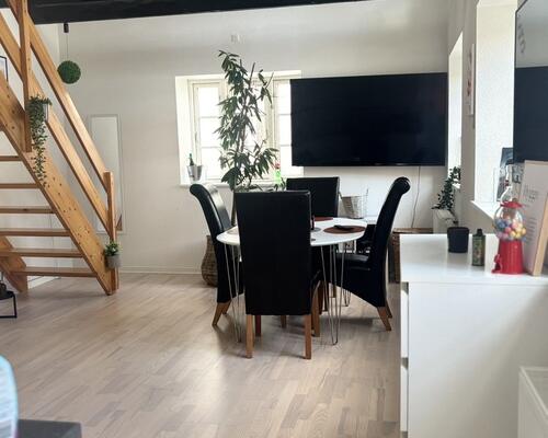 Flot 2. værelses lejlighed