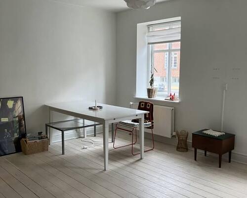 Available bright and spacious room in Odense C