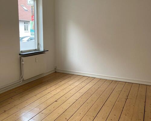 Stor lys 3. værelses lejlighed.