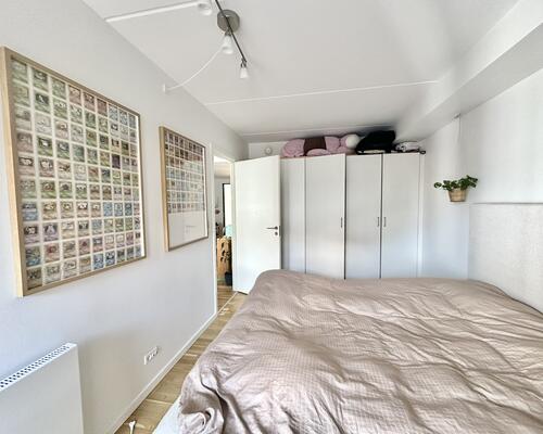 Dejlig lys 3 vær. lejlighed i nyere ejendom