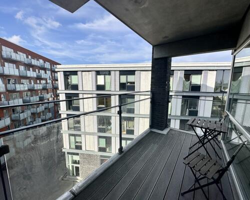 Dejlig lys 3 vær. lejlighed i nyere ejendom