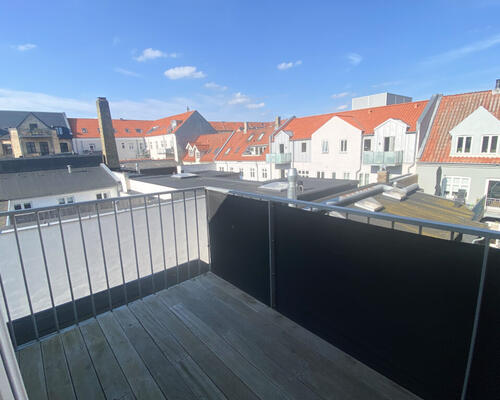 Nyrenoveret og lækker 4-værelses lejlighed i Aalborg midtby