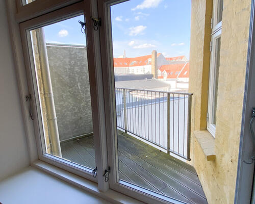 Nyrenoveret og lækker 4-værelses lejlighed i Aalborg midtby