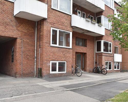Flot og delevenlig 3-værelses lejlighed