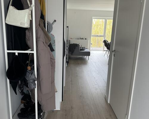 Lækker 2 V med altan.