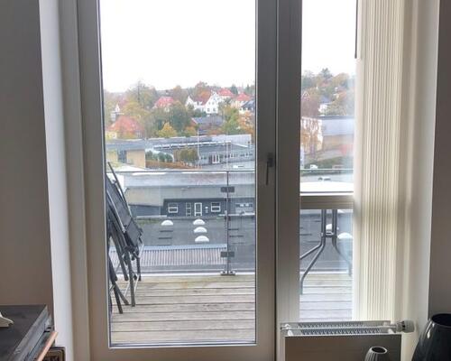 Dejlig 2-værelses lejlighed med egen terrasse.