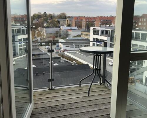 Dejlig 2-værelses lejlighed med egen terrasse.