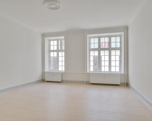 3 værelses lejlighed på hele 165 m² beliggende tæt på fjorden.