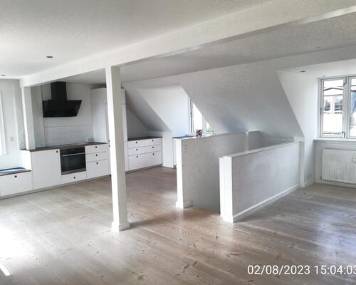 5 værelses lejlighed i København V