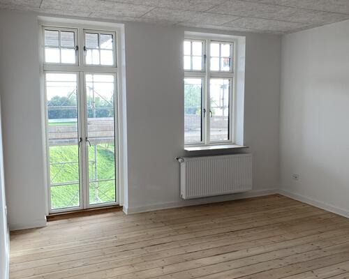 Nyrenoveret 2-værelses lejlighed