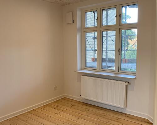 Nyrenoveret 2-værelses lejlighed