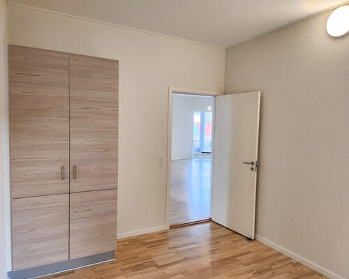 Renoveret og rummelig 4-værelses lejlighed