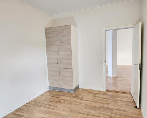 Renoveret og rummelig 4-værelses lejlighed