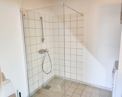 Renoveret og rummelig 4-værelses lejlighed