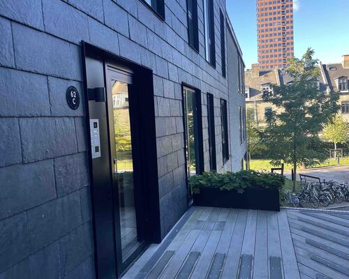 Fuldt møbleret lejlighed på Vesterbro – plug-n-play med alt inkluderet