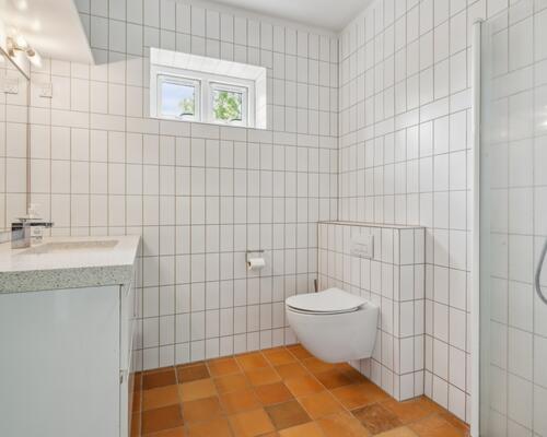 Unik villa med panoramaudsigt over Esrum Sø – og kig til Fredensborg Slot