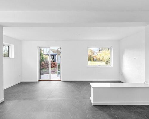 Nyistandsat villa i Sørup med 4 soveværelser