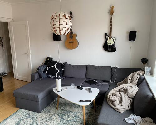 Lys rummelig lejlighed på 3. sal i centrum af Esbjerg 