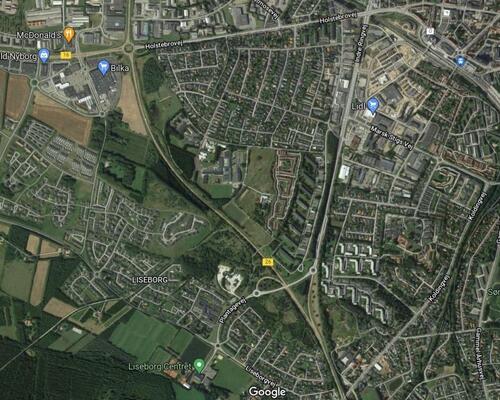 Nyt og indbydende rækkehus i Liseborg – Skovfryd