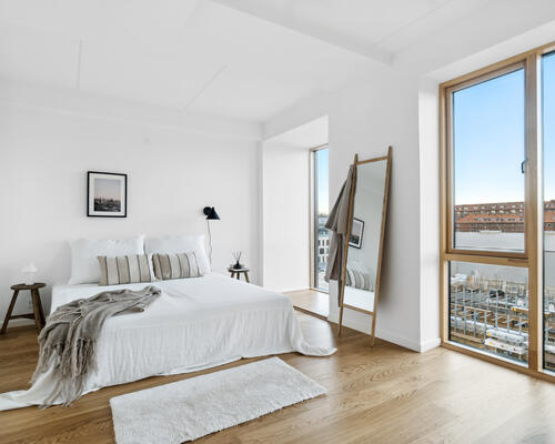 ER DU 50 ÅR ELLER OVER? STOR LEJEBOLIG MED GOD PLANLØSNING