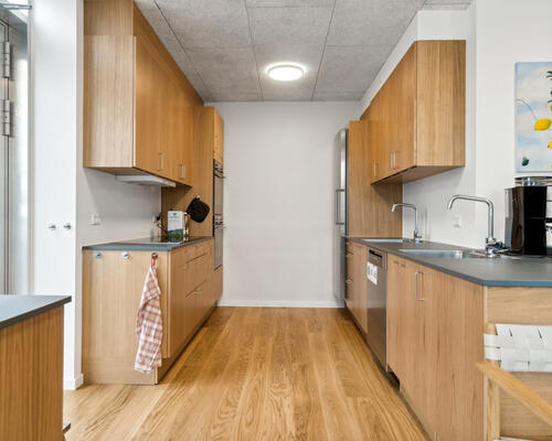 ER DU 50 ÅR ELLER OVER? STOR LEJEBOLIG MED GOD PLANLØSNING