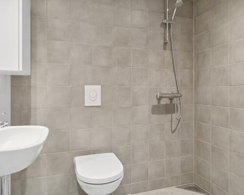 lækker 3' er med terrasse - 3,5 km til Midtbyen