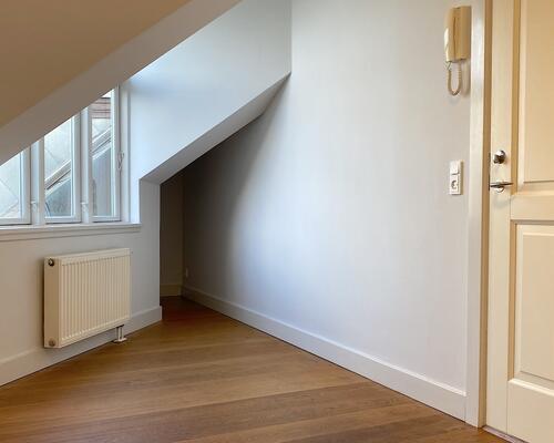 Skøn lys lejlighed ved Sankt Annæ Plads