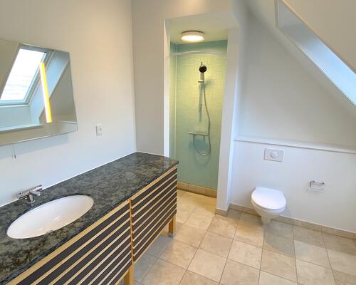 Skøn lys lejlighed ved Sankt Annæ Plads