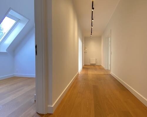 Skøn lys lejlighed ved Sankt Annæ Plads