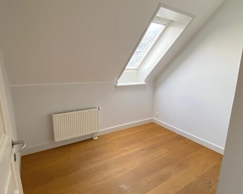 Skøn lys lejlighed ved Sankt Annæ Plads