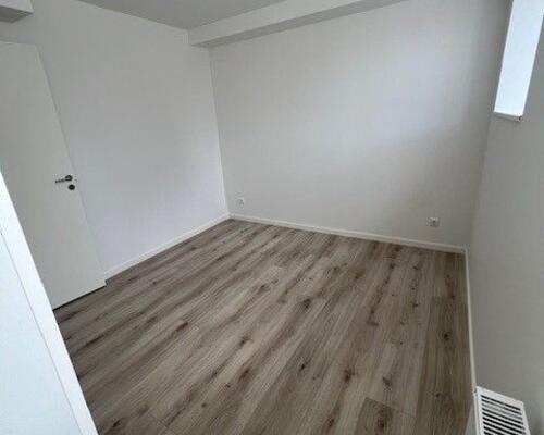 Hyggelig 2'værelses lejlighed med lille østvendt have