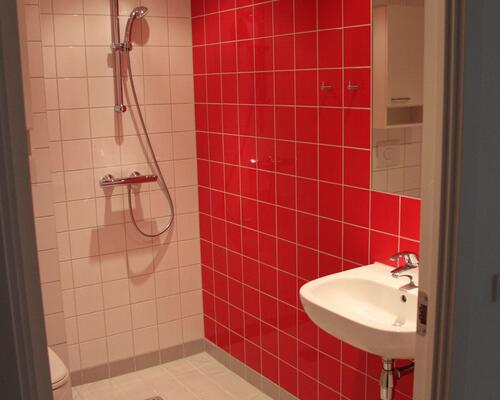 Lys 2-værelses studiebolig på Eternitten i Aalborg