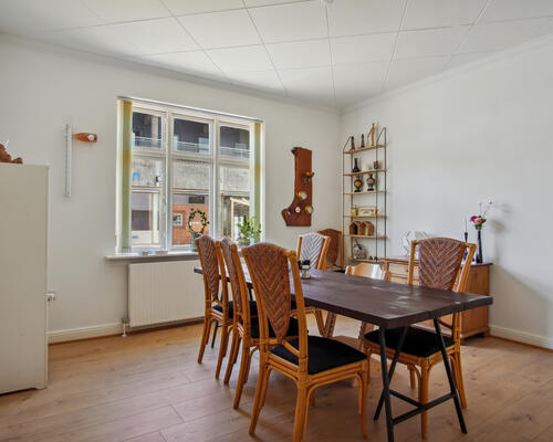 5 værelses lejlighed i Give