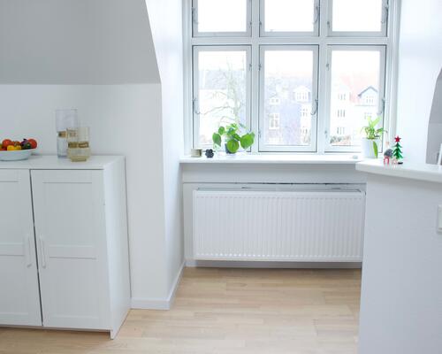 1 1/2 vær. med hems i Aalb. V